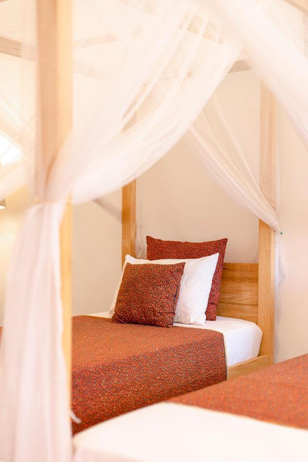 Bed and Breakfast Casa Louka Saly Exterior foto